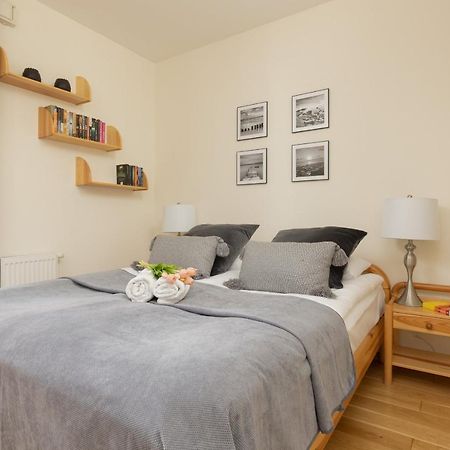 Osiedle Intenso Warszawa Wola By Noclegi Renters 외부 사진